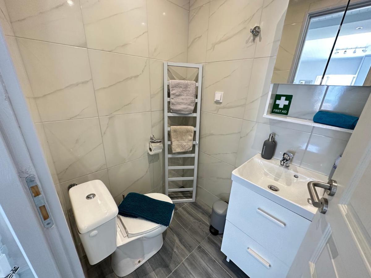 Brinia Cosy Apartment Порос Экстерьер фото